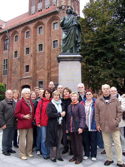Die Sendener Reisegruppe wandelte in Polen auch auf den Spuren des Nikolaus Kopernikus.