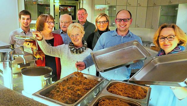 Der charakteristische Geschmack des Bigos strömte durch das Foyer der Steverhalle. Unter den Küchenteams war auch ein polnischer Profikoch. Foto: dk